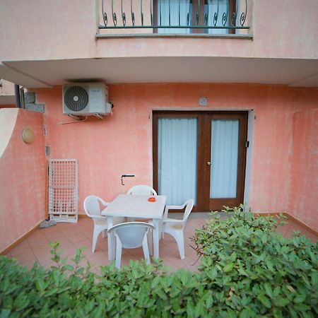 Aparthotel Il Borgo Di Badesi Extérieur photo