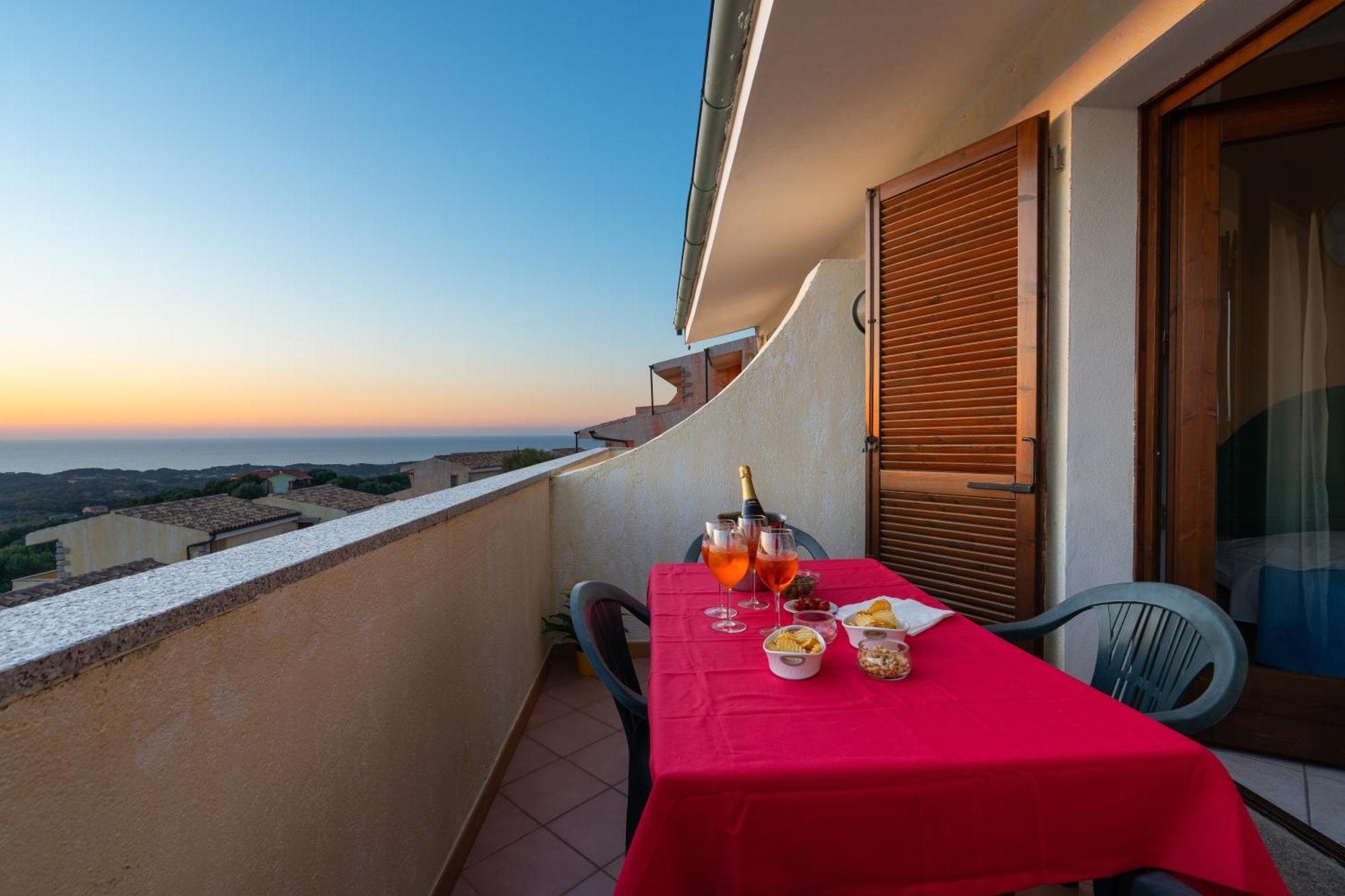 Aparthotel Il Borgo Di Badesi Extérieur photo