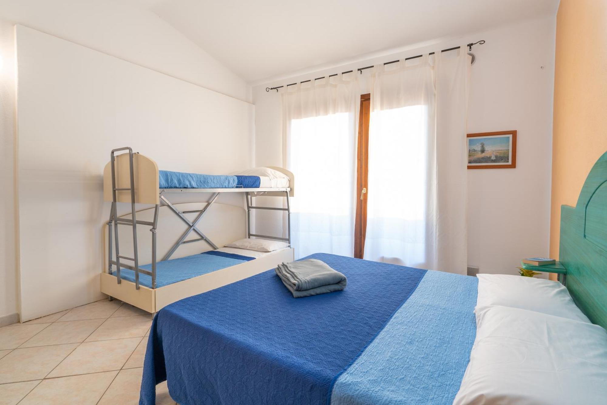 Aparthotel Il Borgo Di Badesi Extérieur photo