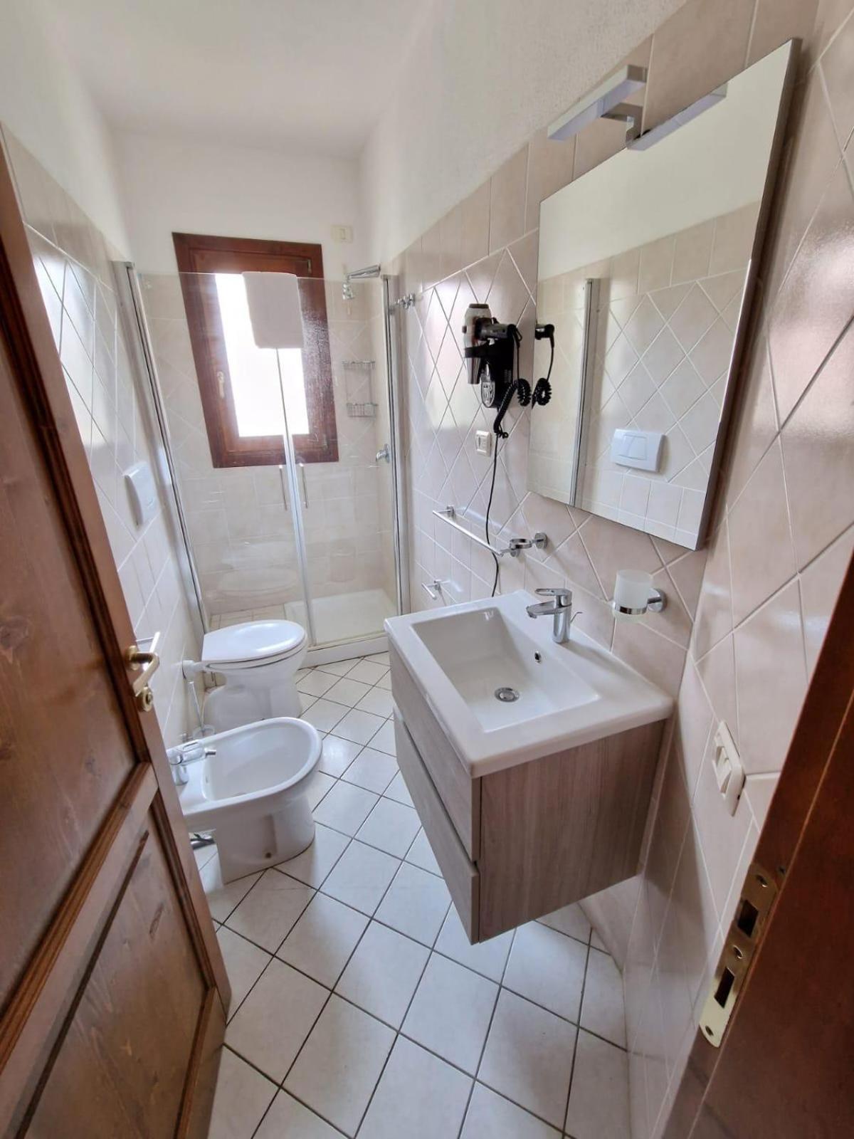 Aparthotel Il Borgo Di Badesi Extérieur photo